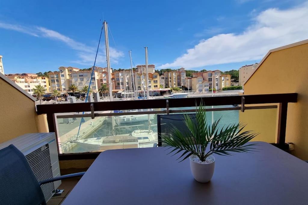 Magnifique Studio Sur Le Port De גרואיסאן מראה חיצוני תמונה